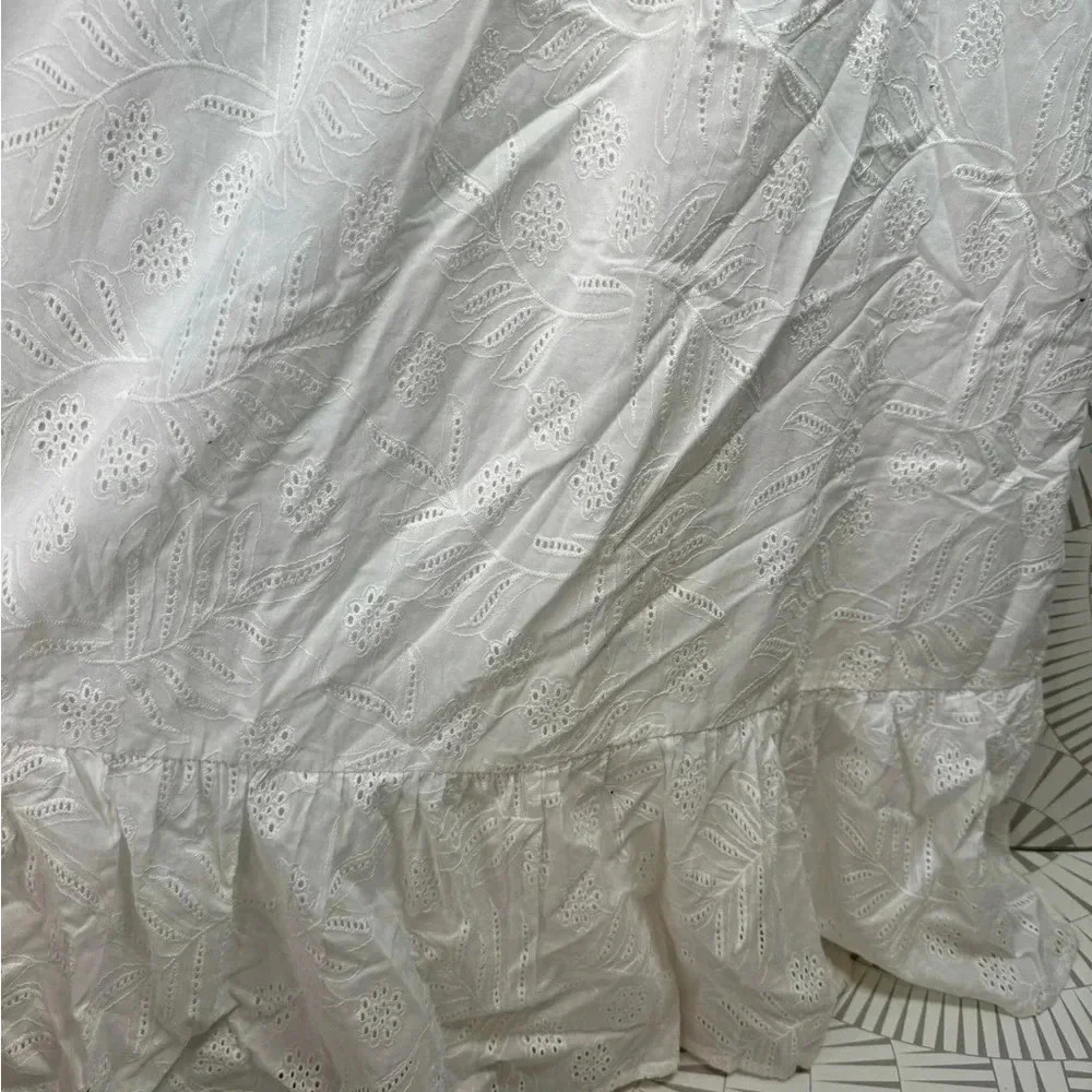 Lucky Brand Women’s White Eyelet Mini Dress Size‎ Small NWT - Picture 2 of 5